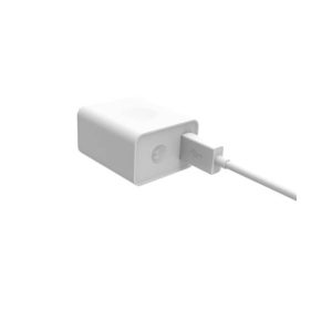 Motorola USB Rapid Charger with Micro-USB Data Cable Fast charging 2 A Mobile Charger with Detachable Cable (White, Cable Included)